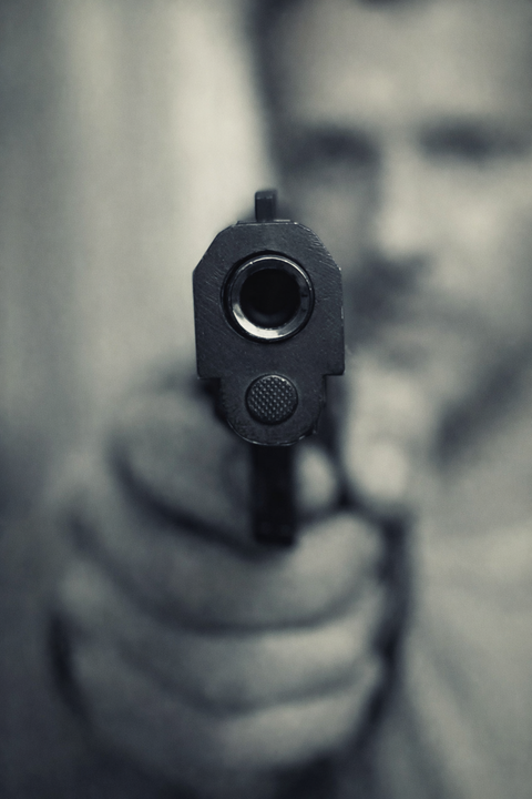 Liquor trader allegedly threatens to shoot people at Hyderabad restaurant