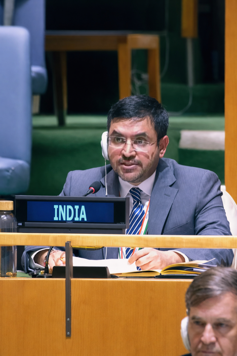 India raps Pakistan over minority rights and Jammu & Kashmir