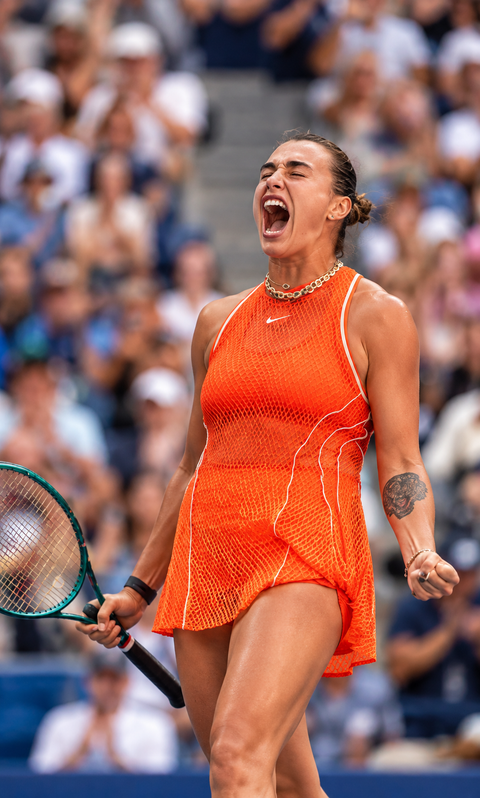 Aryna Sabalenka fights back to beat Linda Noskova and reach US Open semi-finals