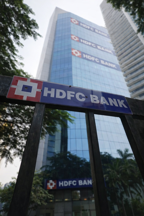 HDFC Bank lends more, earns more, and still grows profit by only 4.7%