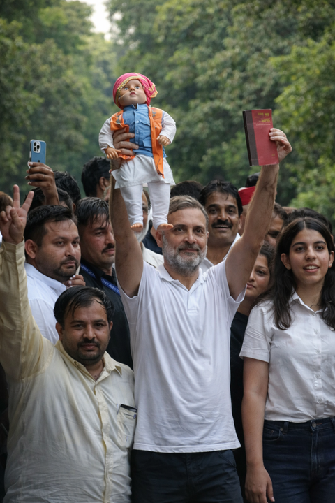 Supreme Court issues notices over voter deletions, Rahul Gandhi’s protest march