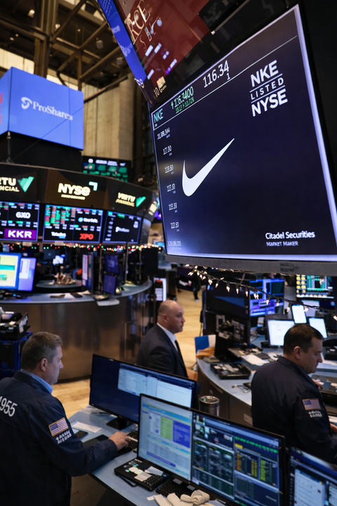 PayPal, Nike and Zoom suffer massive stock drops, losing 80% of value since 2021