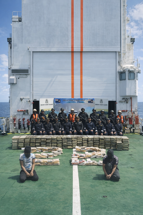 Indian Coast Guard seizes Rs 3,000 crore drugs, detains five Pakistani crew near Lakshadweep