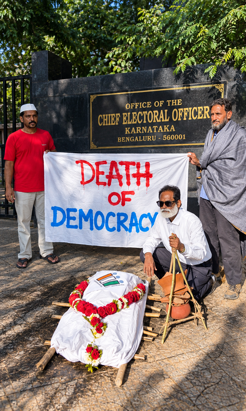 Citizens hold symbolic funeral for democracy outside Karnataka CEO’s office