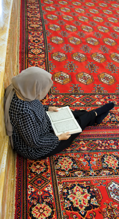 School hijab controversy triggers protests and arrests across Muslim-majority Azerbaijan