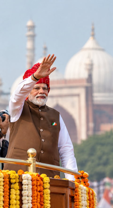 25 years. Two roles. One political journey: Modi's journey from Gujarat CM to India's Prime Minister