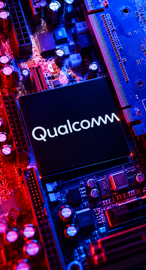 Qualcomm's CEO predicts AI firms will launch 100B parameter smartphones by 2028