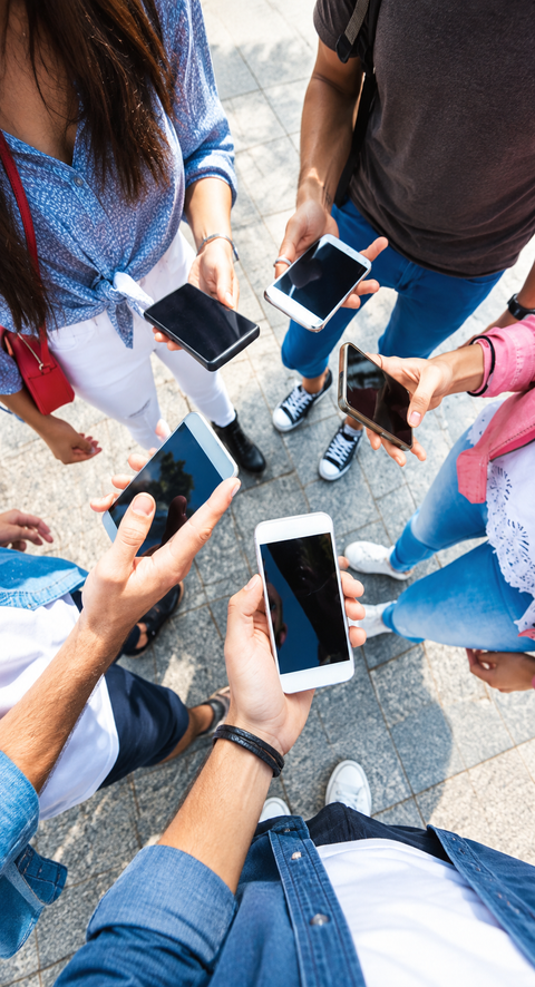 India prepares D2M rollout that could let you watch live TV on your phone without internet