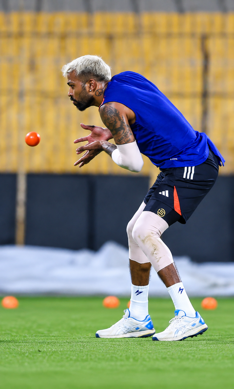 Hardik Pandya ruled out of New Zealand white-ball series with shin injury