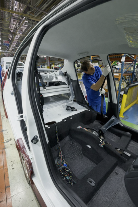 US sanctions Iran’s rail and auto sectors to raise economic pressure