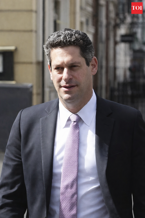 Joel Kaplan leaves Meta after 15 years, staying through the midterms
