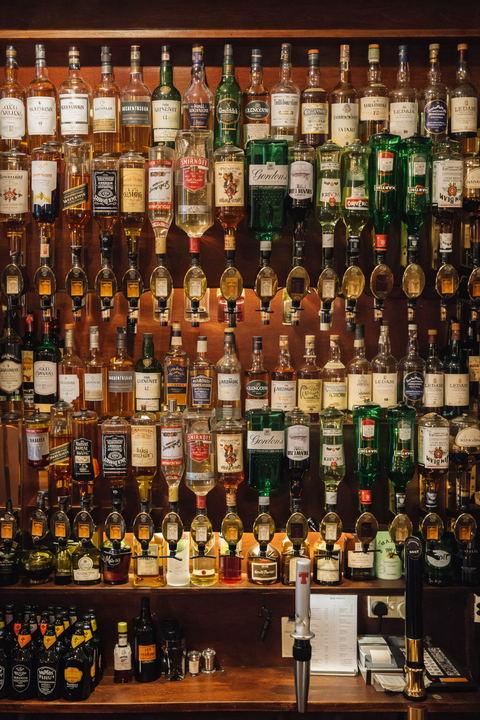 Delhi introduces liquor pre-booking app for in-store pickup