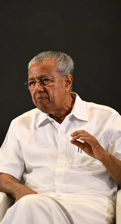 Supreme Court stays corruption probe against former Kerala CM Pinarayi Vijayan