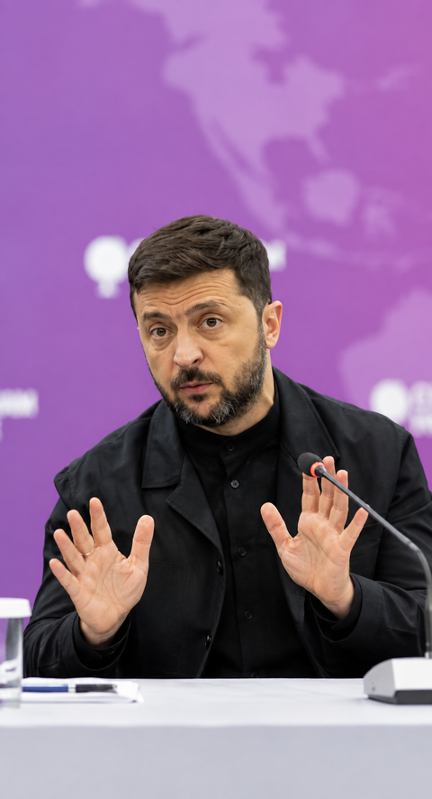 Ukraine President Zelenskyy says Putin dropped restrictions on Russian air strikes