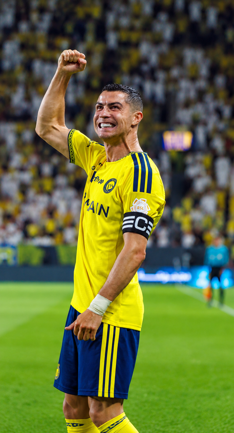 Cristiano Ronaldo scores 67th career hat-trick to move within 15 goals of 1,000-mark