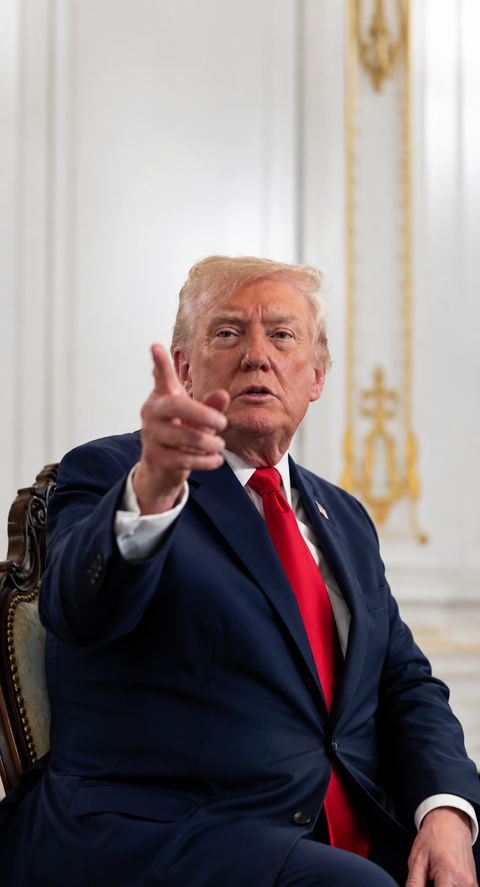 US President Trump announces 50% tariffs on Canadian vehicles and steel from 2027