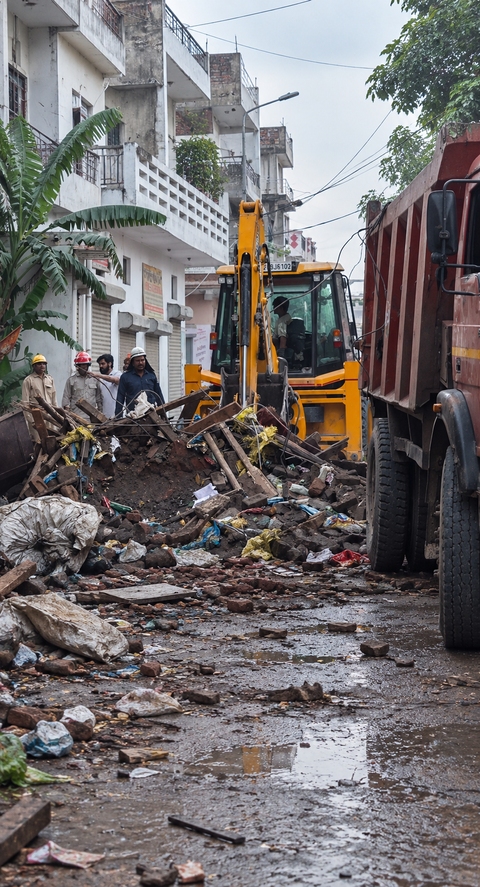 Another Delhi building collapse kills father and son after Satya Niketan tragedy