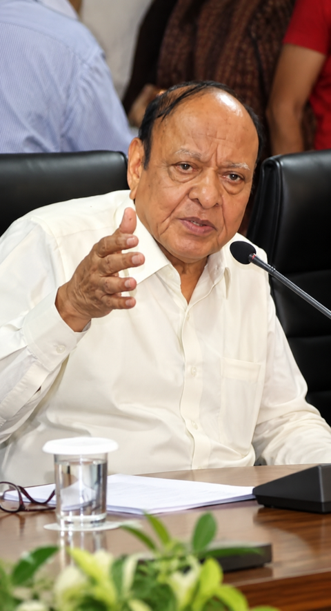 Former Gujarat CM Shankersinh says PM Modi, BJP are the real issue not CEC Gyanesh Kumar