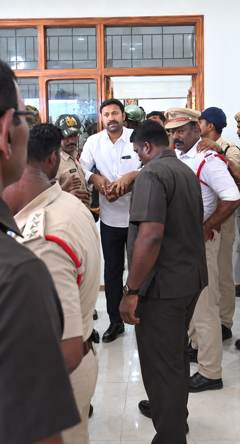Kadapa MP Avinash Reddy among YSRCP leaders detained in Andhra Pradesh