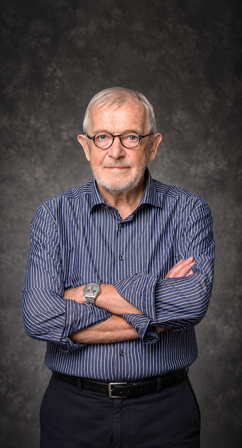Francis Halzen wins Nobel Prize in Physics for IceCube neutrino discovery