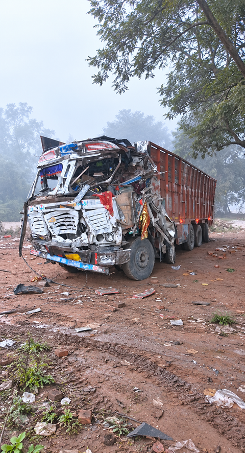 12 dead as truck crashes into devotees near Gwalior temple in Madhya Pradesh