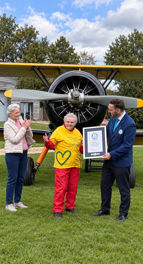 Helga Duffy, 99, makes history as the world’s oldest wing walker