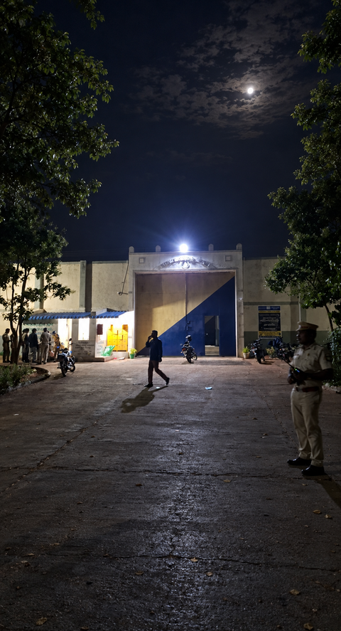 17 undertrial prisoners escape from Tamil Nadu jail as police recapture four