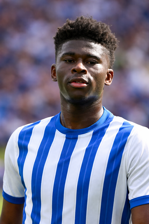 Manchester United bid ₹785 crore for Brighton's Carlos Baleba